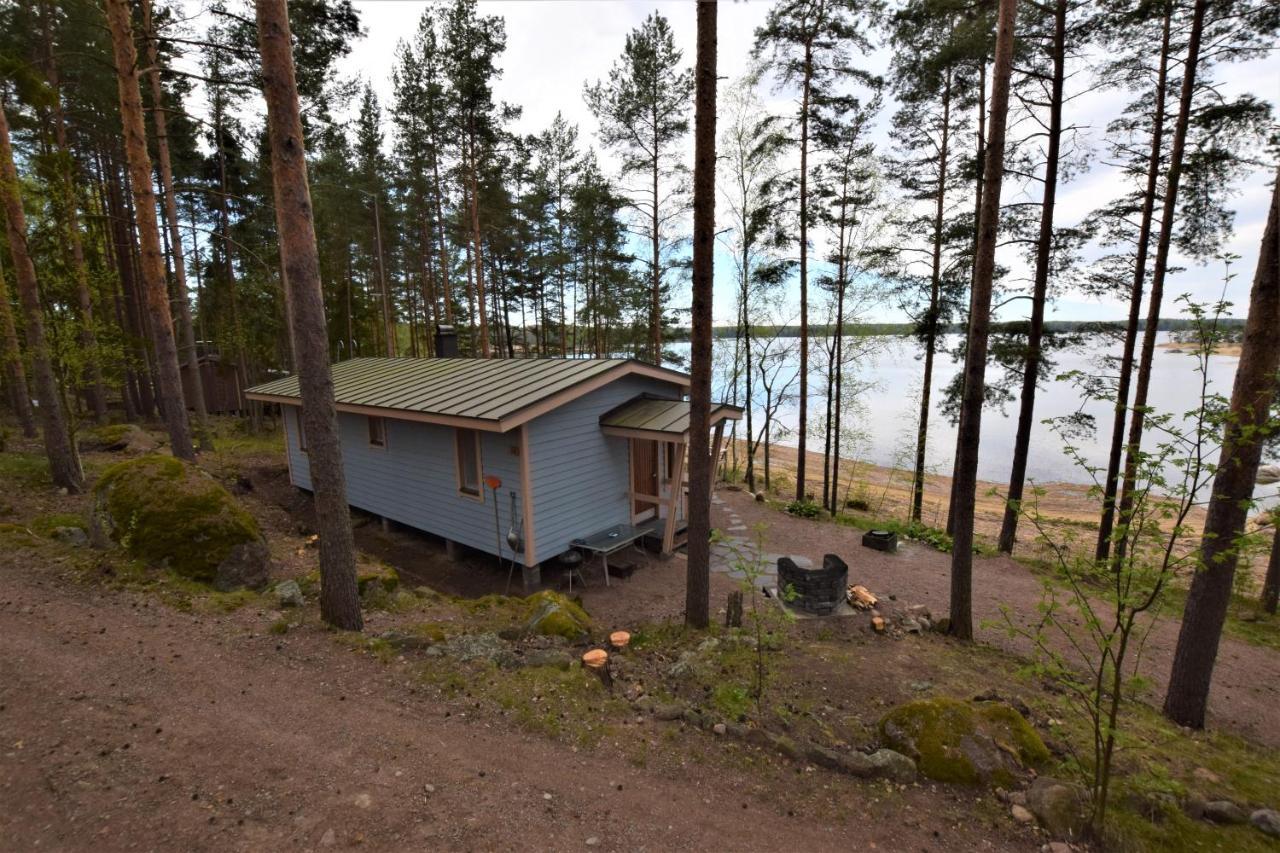 Pyhtaeaen Vuokramoekit Villa Tuuski Bagian luar foto