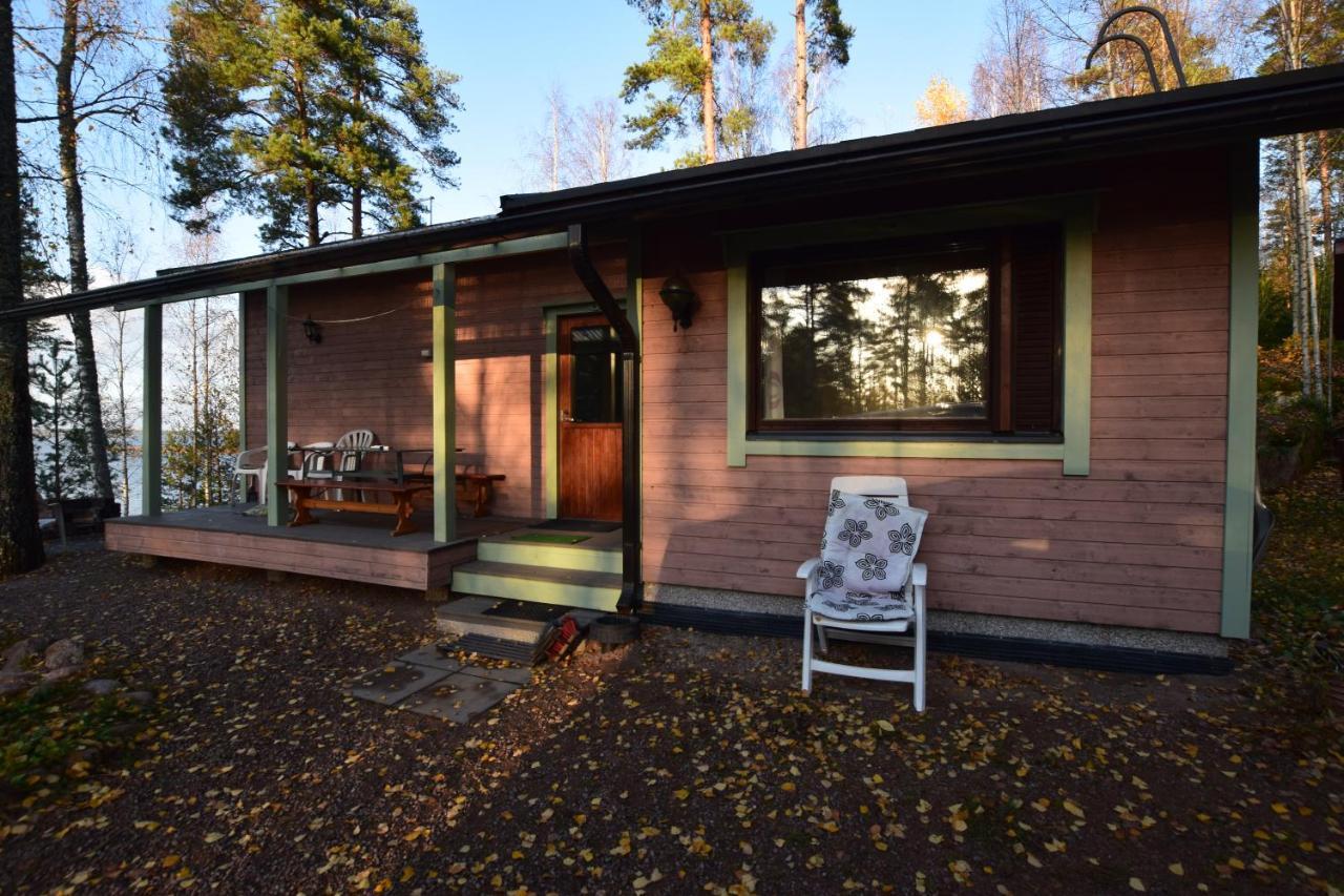 Pyhtaeaen Vuokramoekit Villa Tuuski Bagian luar foto