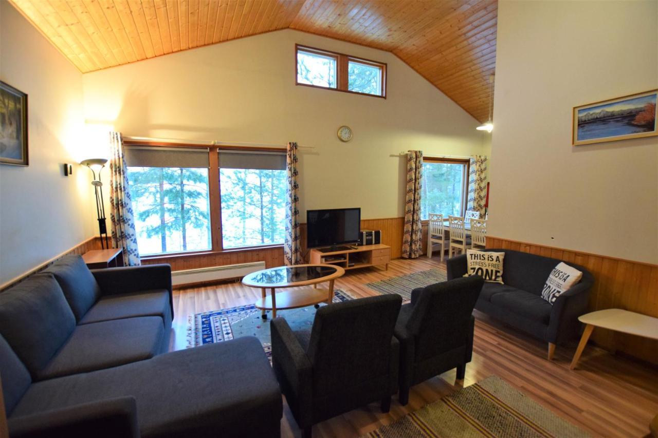 Pyhtaeaen Vuokramoekit Villa Tuuski Bagian luar foto