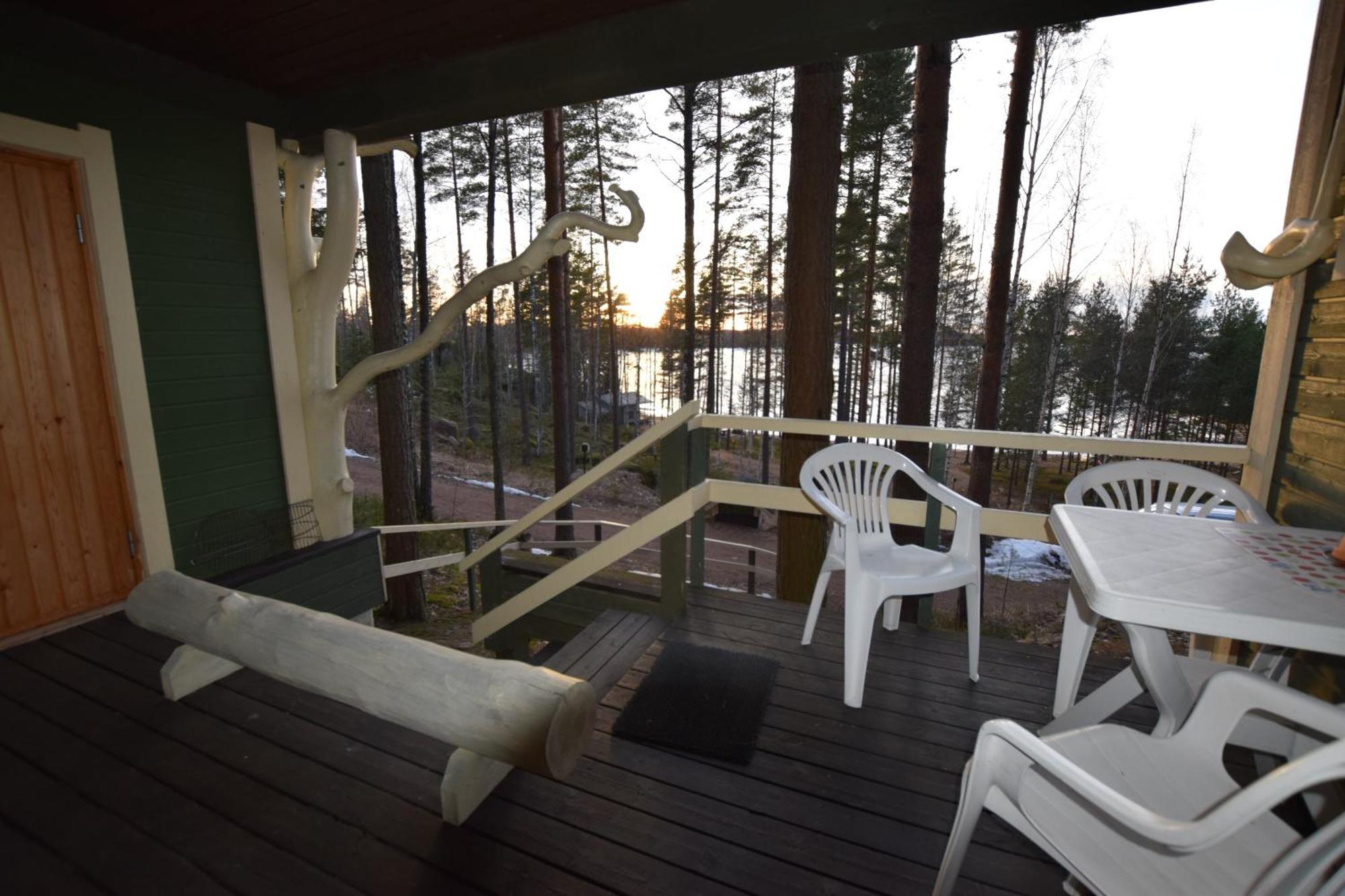 Pyhtaeaen Vuokramoekit Villa Tuuski Bagian luar foto
