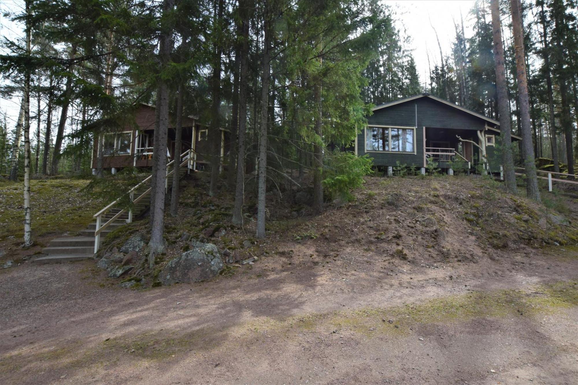 Pyhtaeaen Vuokramoekit Villa Tuuski Bagian luar foto