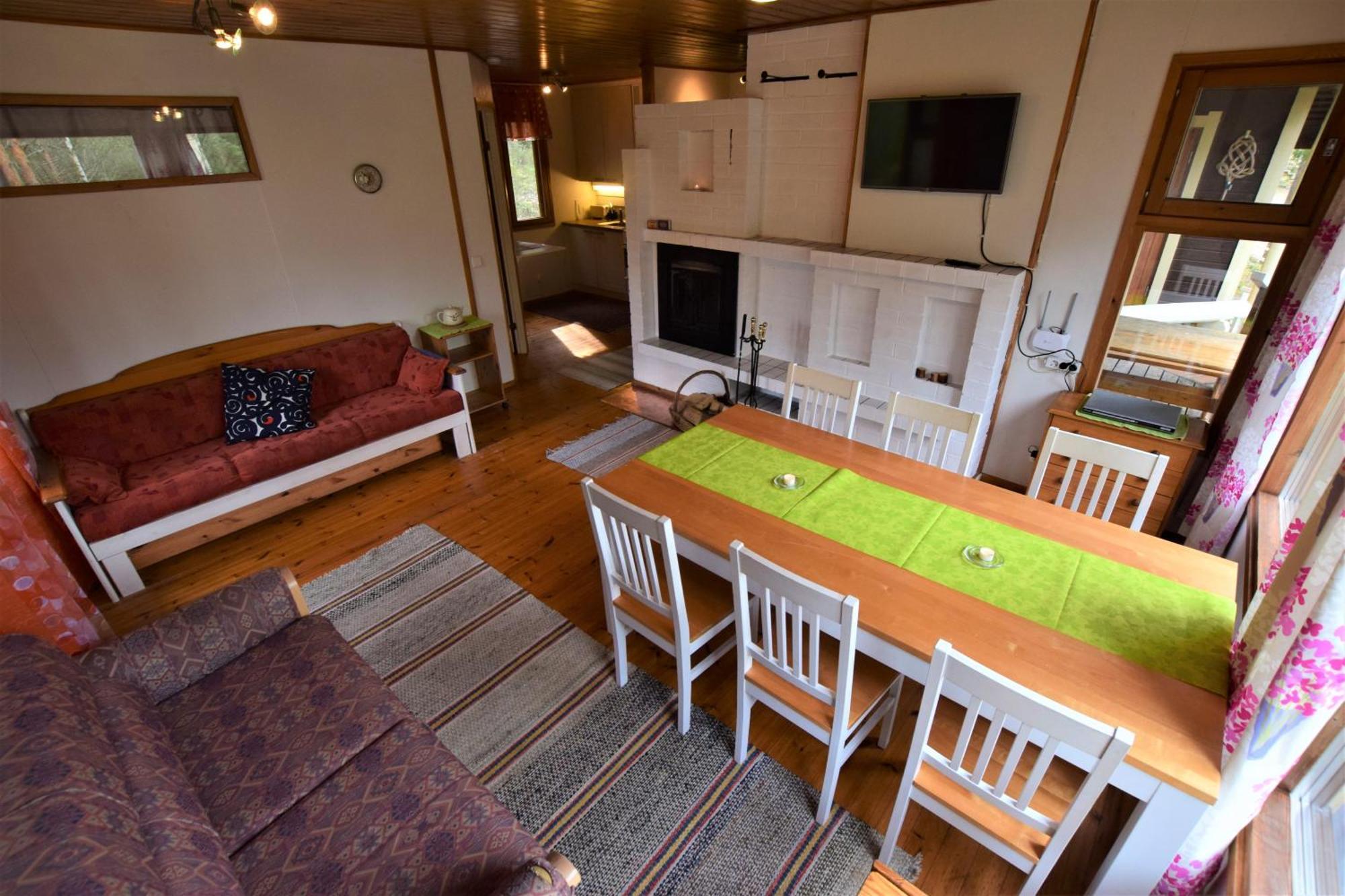 Pyhtaeaen Vuokramoekit Villa Tuuski Bagian luar foto