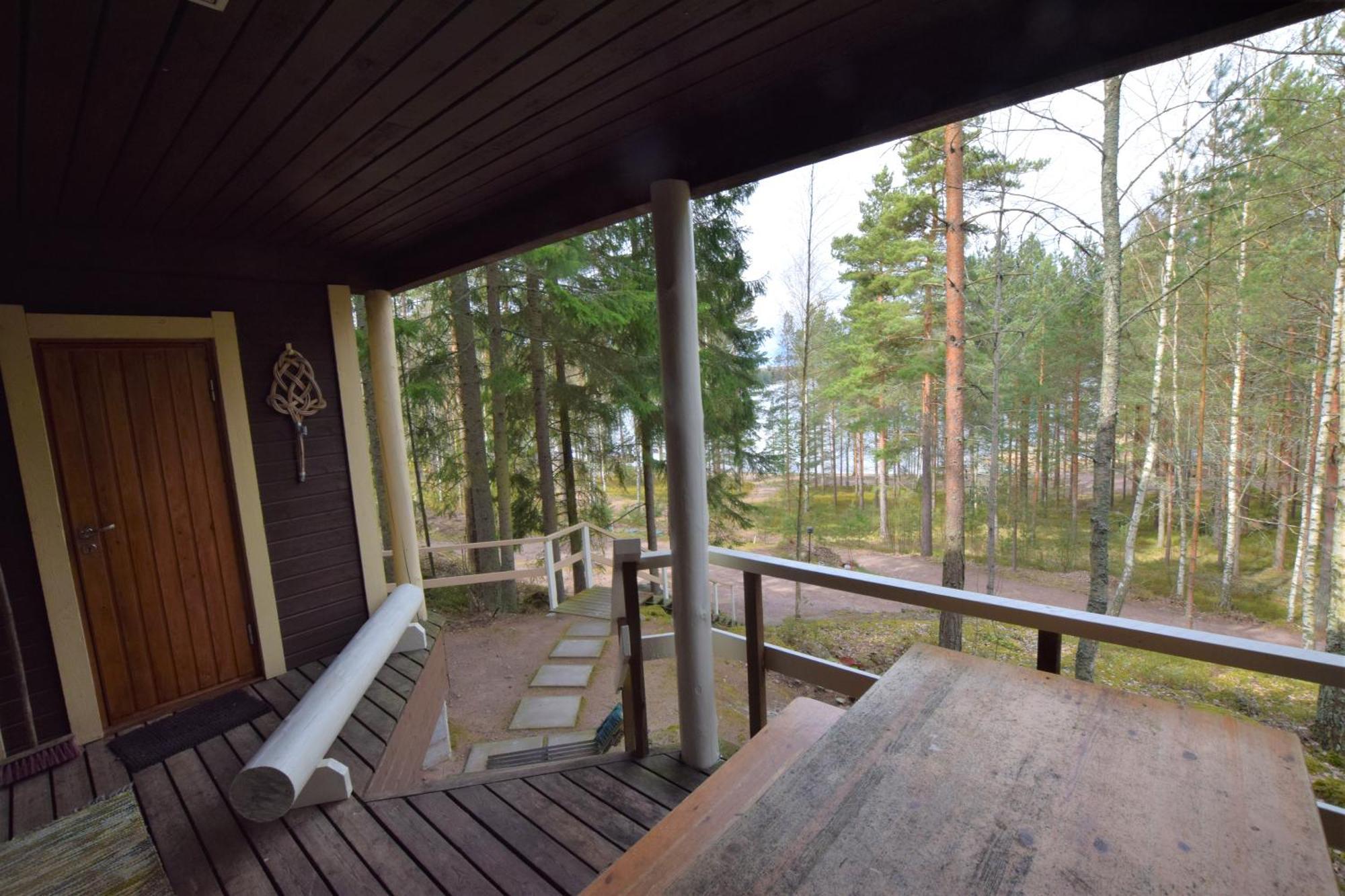 Pyhtaeaen Vuokramoekit Villa Tuuski Bagian luar foto